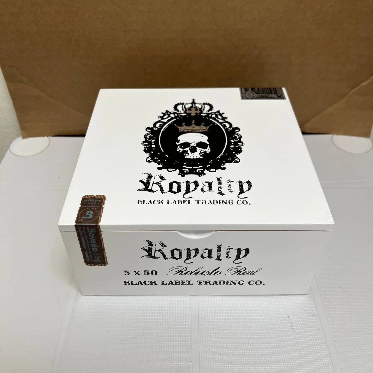 Black Label Trading Royalty Robusto Real - Image 5